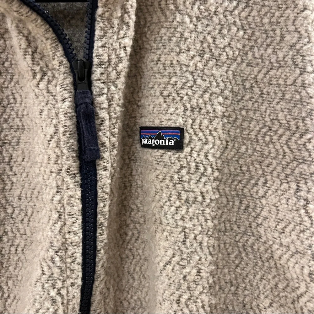 Patagonia Men’s Zip up fleece jacket - Picture 2 of 5